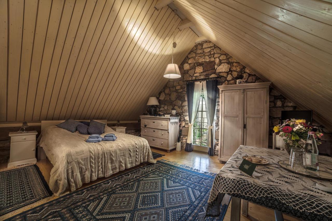Káli Art Inn Panzió Köveskál Exterior foto